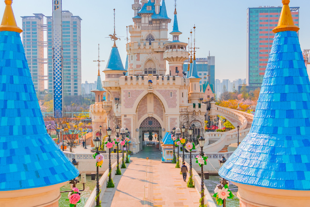 Lotte World Adventure Seoul - Image 5 of 10