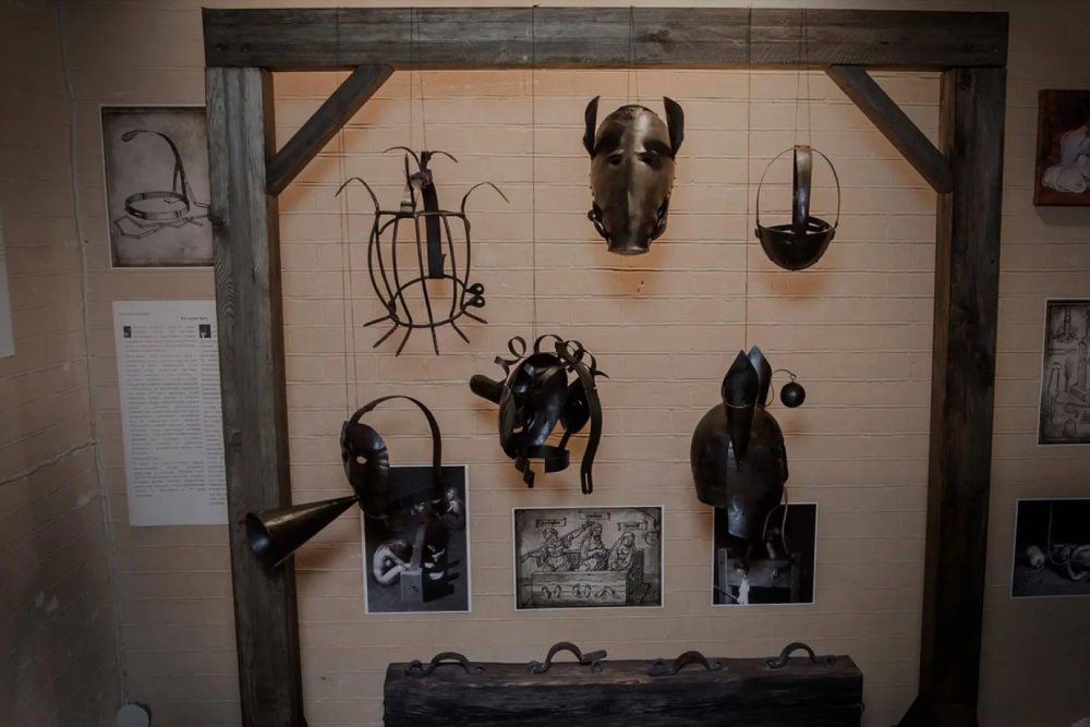 Medieval Torture Museum Chicago - The Medieval Torture Museum offers a chilling journey into the dark history of the Middle Ages. Discover over 40 exhibits showcasing the brutal methods of punishment used to maintain order. Explore the Medieval Torture Museum's interactive displays that let you experience the grim realities of life as a prisoner or executioner. Immerse yourself in the haunting world of the Medieval Torture Museum, where history and education meet in a thought-provoking way. Visit the Medieval Torture Museum for an unforgettable and spine-chilling adventure. Medieval Torture Museum Chicago - Image 4 of 5