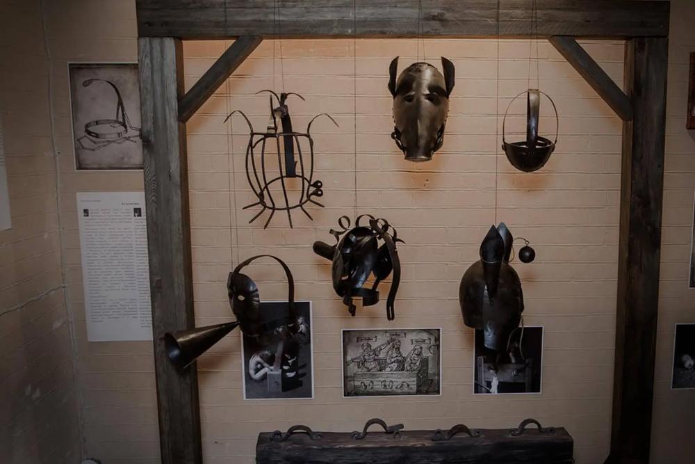 Medieval Torture Museum Los Angeles - Step into the Medieval Torture Museum in Los Angeles and explore a chilling collection of over 100 historical torture devices. Learn about the dark history behind these tools and their role in medieval times. Uncover fascinating facts and embark on a ghost-hunting adventure. A must-see for history enthusiasts and thrill-seekers alike. Medieval Torture Museum Los Angeles - Image 2 of 5