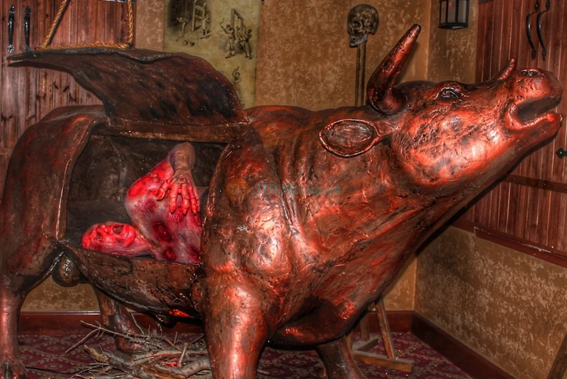 Medieval Torture Museum Los Angeles - Explore History's Darkest Tools - JTR Holidays - Image 6 of 8