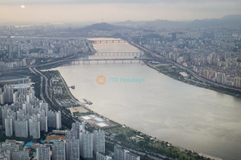 Seoul Sky Observatory - Stunning Views from Lotte World Tower - JTR Holidays - Image 8 of 8