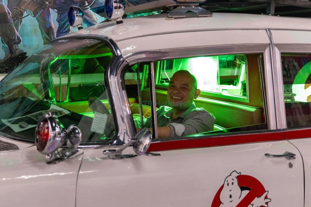Orlando Auto Museum - Explore 2,000+ Iconic Vehicles and Movie Cars-JTR Holidays