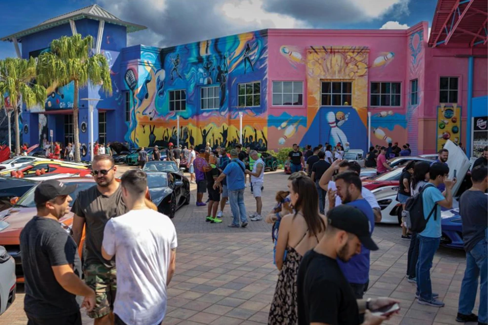 Orlando Auto Museum - Explore 2,000+ Iconic Vehicles and Movie Cars-JTR Holidays