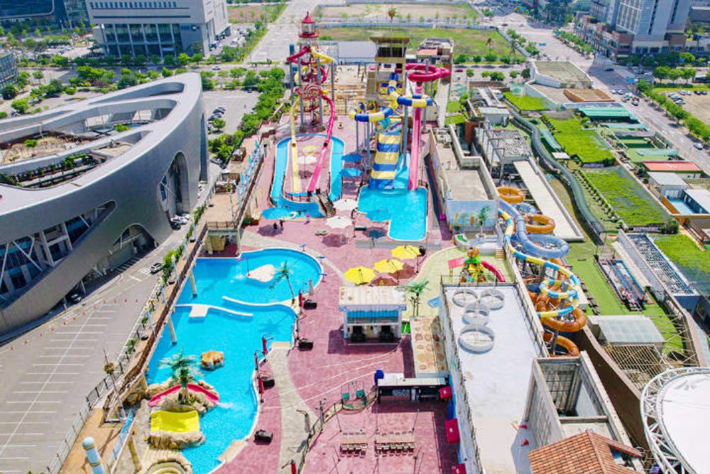 ONEMOUNT Water Park - Image 1 of 9