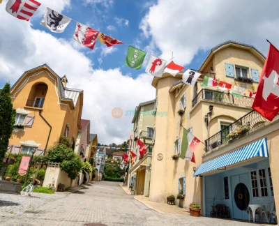 Gyeonggi Edelweiss Swiss Theme Park - Image 2 of 5