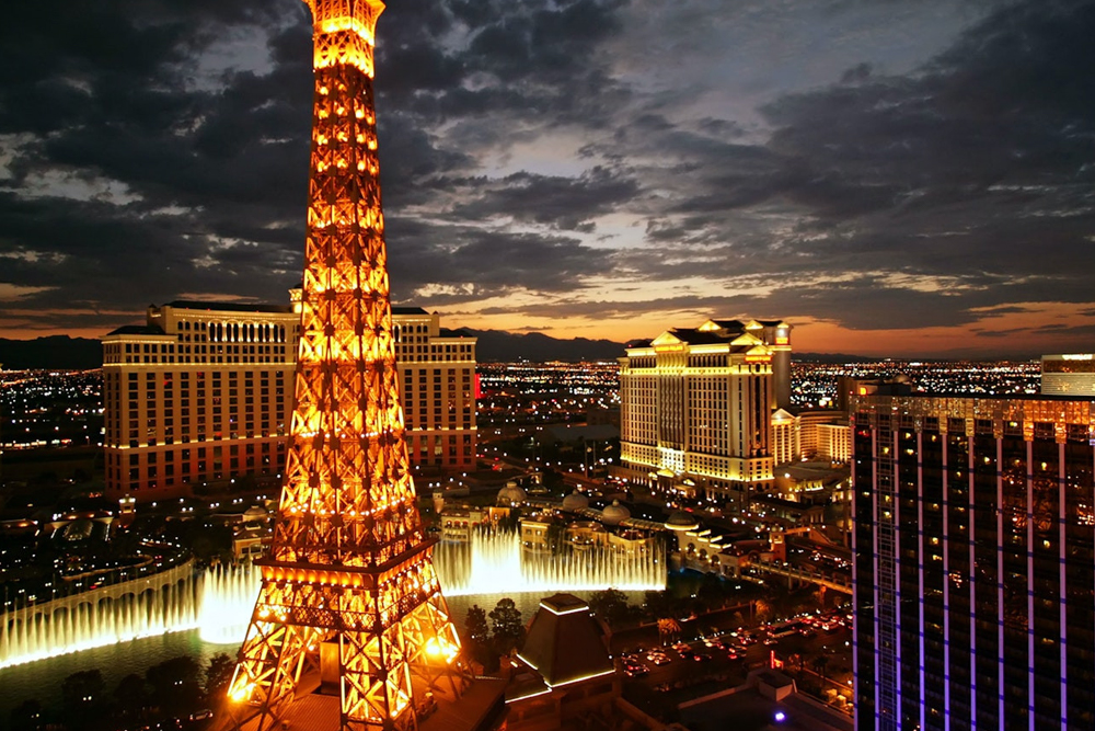 Eiffel Tower Viewing Deck Las Vegas Ticket - Book your Eiffel Tower Viewing Deck Las Vegas tickets and enjoy 360 degree panoramic views of the dazzling Las Vegas Strip. This iconic half scale replica of the Paris Eiffel Tower offers stunning photo ops, a romantic atmosphere, and a must see experience for visitors looking to explore top attractions in Las Vegas. Eiffel Tower Viewing Deck Las Vegas Ticket - Image 2 of 5