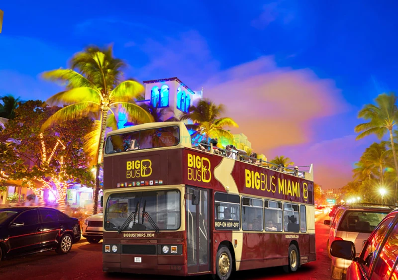 Tour in autobus notturno scoperto di Miami