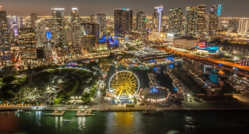 skyviews Miami Observation Wheel - Best Panoramic Views of Miami - JTR Holidays