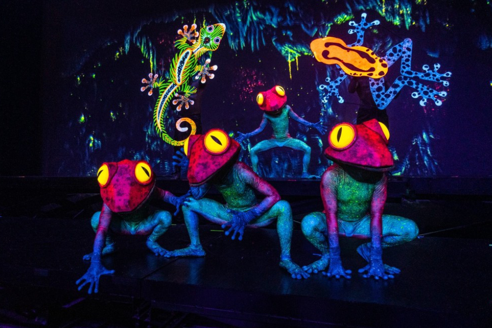 Sandcastle Karera Show Guam - Image 1 of 5