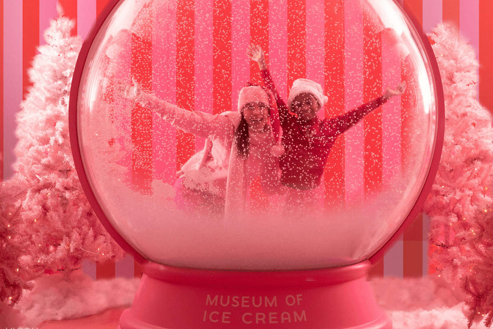 Museum of Ice Cream Chicago - Besuchen Sie das Museum of Ice Cream Chicago für unbegrenzte Leckereien, interaktive Ausstellungen und unterhaltsame Installationen. Erkunden Sie eiscreme-themenbezogene Räume, probieren Sie einzigartige Köstlichkeiten und schaffen Sie süße Erinnerungen mit Ihren Liebsten! Museum of Ice Cream Chicago - Bild 2 von 5