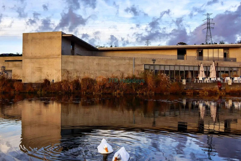 Bonte Museum Jeju - Discover Traditional Korean Art & Handicrafts - JTR Holidays - Image 7 of 8