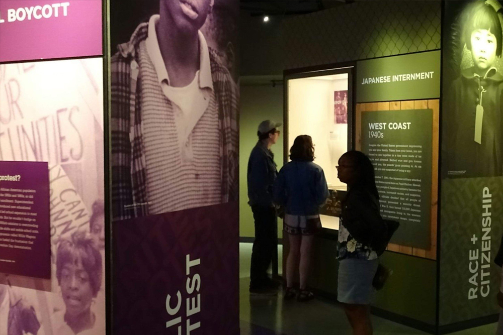 Museo de Historia de Chicago - Explora el Museo de Historia de Chicago y descubre el rico pasado de la ciudad a través de exposiciones interactivas, artefactos raros y narraciones inmersivas. Descubre momentos clave como el Gran Incendio de Chicago y la Exposición Mundial Colombina. ¡Planifica tu visita hoy! Museo de Historia de Chicago - Imagen 5 de 5