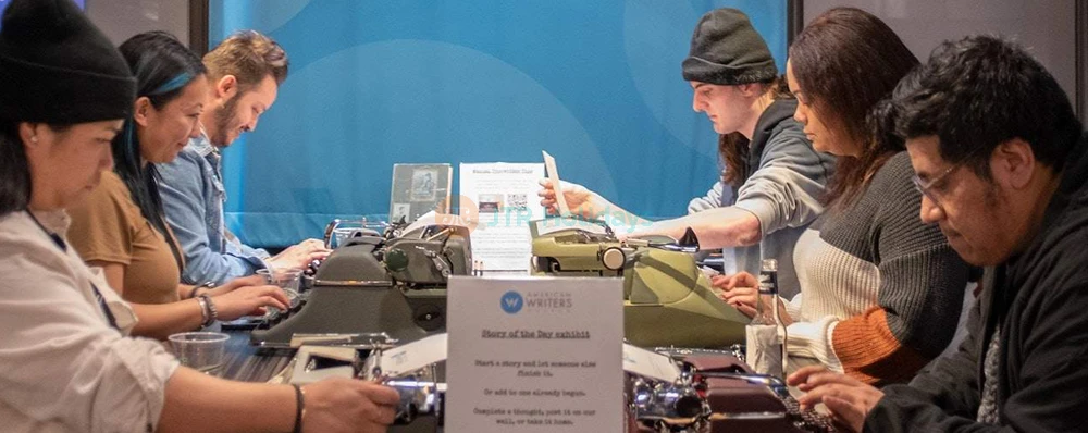 American Writers Museum Chicago Celebrate the Power of American Literature - JTR Holidays - Image 4 of 5