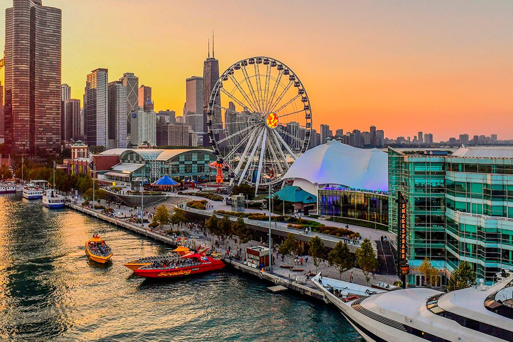Centennial Wheel Chicago - Experience breathtaking views of Chicago from the Centennial Wheel at Navy Pier. Enjoy a comfortable ride with air-conditioning and heaters, perfect for year-round visits. Don’t miss this iconic attraction offering stunning 360-degree views of the city! Centennial Wheel Chicago - Image 1 of 5