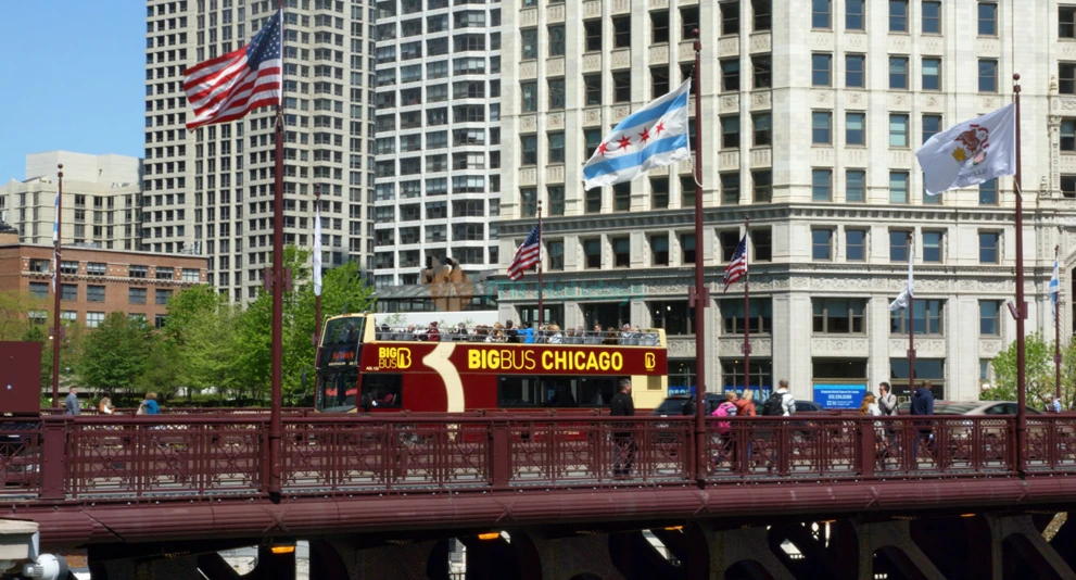 Chicago Big Bus Tour | Hop-On Hop-Off Open-Top Sightseeing Adventure - JTR Holidays - Image 1 of 5