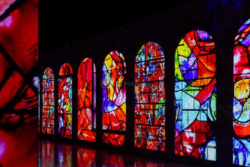 Bunker des Lumières Jeju – Immersive Digital Art Experience - JTR Holidays - Image 7 of 7