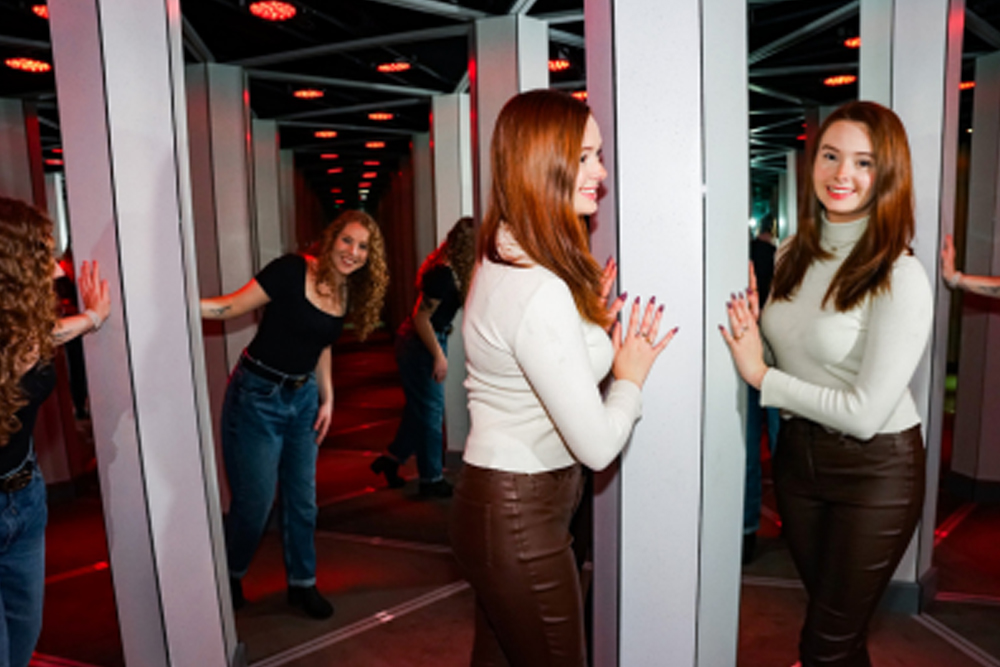 Mirror Maze Ticket at American Dream - Image 3 of 5