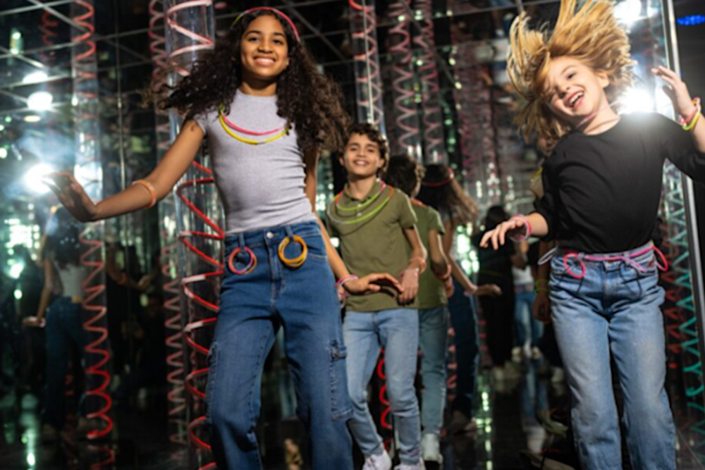 Mirror Maze Ticket at American Dream - Image 4 of 5