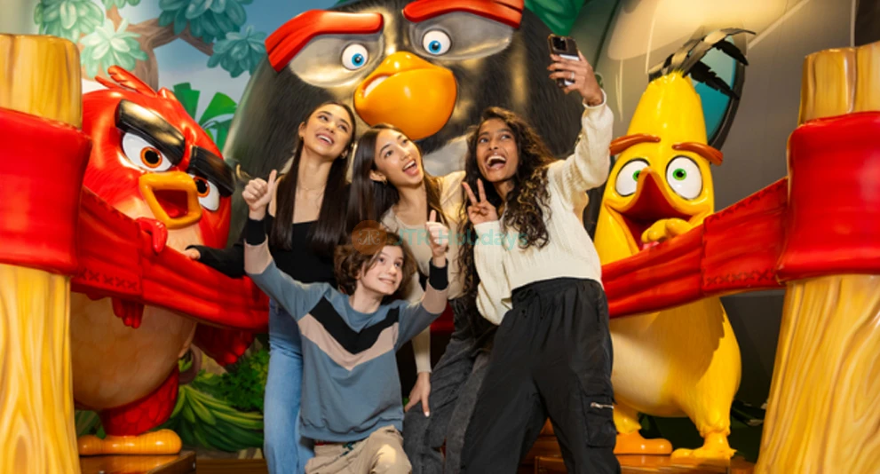 Angry Birds Mini Golf – Fun and Interactive Adventure at American Dream - JTR Holidays - Image 1 of 5
