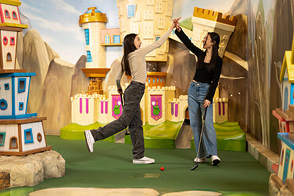 Mini-golf Oiseaux en Colère au Rêve Américain - Image 2 sur 5