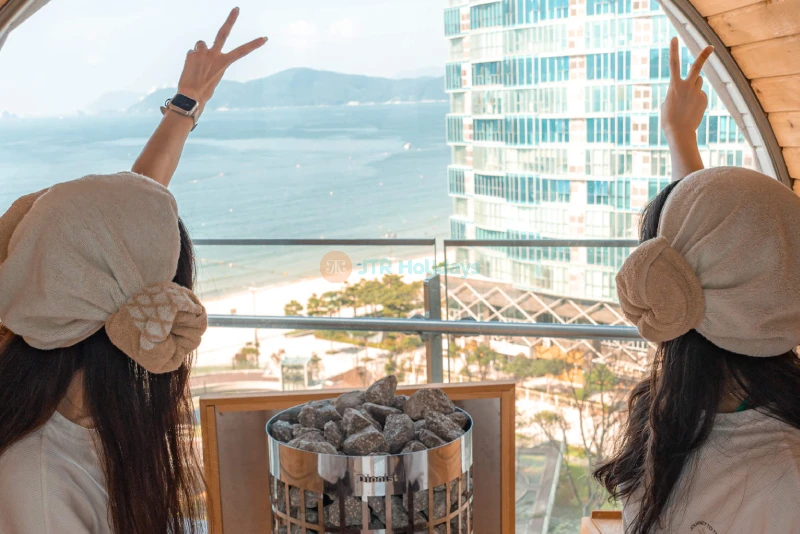 Club D Oasis Busan Ultimate Indoor Water Park & Spa Experience - JTR Holidays - Image 8 of 9