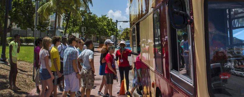Big Bus Miami Hop-on Hop-off Bus Tour - Discover Miami with the Big Bus Miami Hop-on Hop-off Tour, the easiest way to explore the city's top attractions. Ride a double-decker open-top bus and hop on and off at famous spots like South Beach, Little Havana, and Wynwood. Enjoy multilingual commentary and breathtaking views as you travel. Book your Big Bus Miami tickets today for a fun and flexible sightseeing adventure! Big Bus Miami Hop-on Hop-off Bus Tour - Image 3 of 5