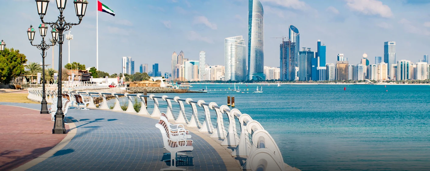 Abu Dhabi Grand Mosque & Louvre Museum City Tour - Best Combo Deals - JTR Holidays - Image 4 of 5