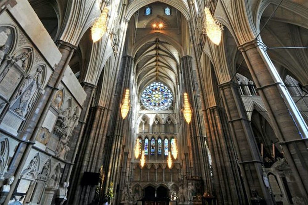 Westminster Abbey and Parliament Tour - Explore London’s top attractions on the Westminster Abbey and Houses of Parliament Tour. Enjoy a guided London sightseeing experience with entry to the UNESCO World Heritage Westminster Abbey, marvel at Gothic architecture, visit Big Ben, and tour the historic House of Commons and House of Lords. Book your London guided tour today. Westminster Abbey and Parliament Tour - Image 2 of 5