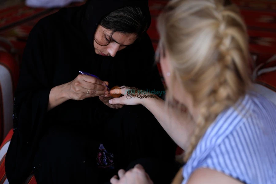 Overnight Red Dunes Desert Safari Dubai with Dune Bashing, BBQ & Breakfast - JTR Holidays - Image 8 of 15