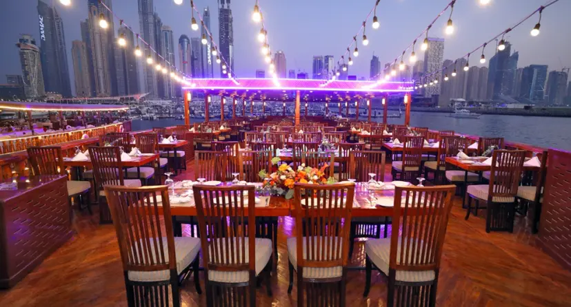 Marina Dhow Kreuzfahrt Dubai - Image 1 of 9