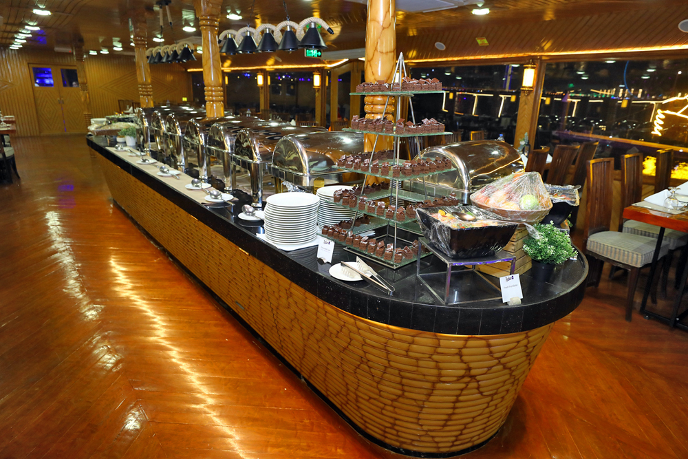 Marina Dhow Cruise Dubai - Book Marina Dhow Cruise Dubai with dinner and live entertainment. Enjoy a luxury cruise along Dubai Marina with instant confirmation. Marina Dhow Cruise Dubai - Image 3 of 5
