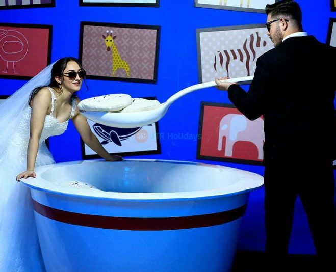 Selfie Park Antalya - Europe's Largest Selfie Museum for Creative Photos - JTR Holidays - Image 5 of 5