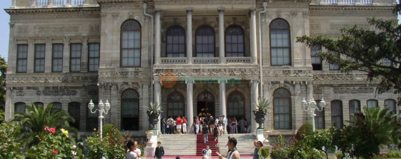 Entrada al Palacio de Dolmabahçe - Imagen 3 de 5