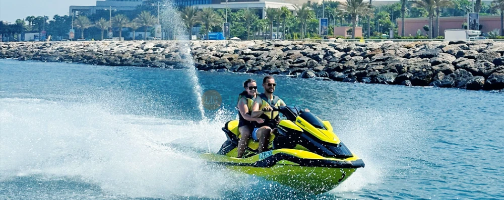 Xtreme Jet Ski Dubai – Thrilling Jet Ski Rides & Tours - JTR Holidays - Image 4 of 5