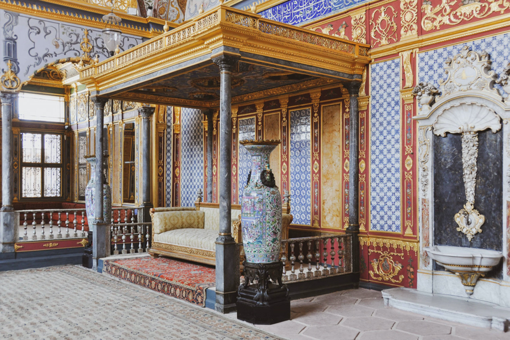 Topkapi Palace Museum - Image 4 of 6