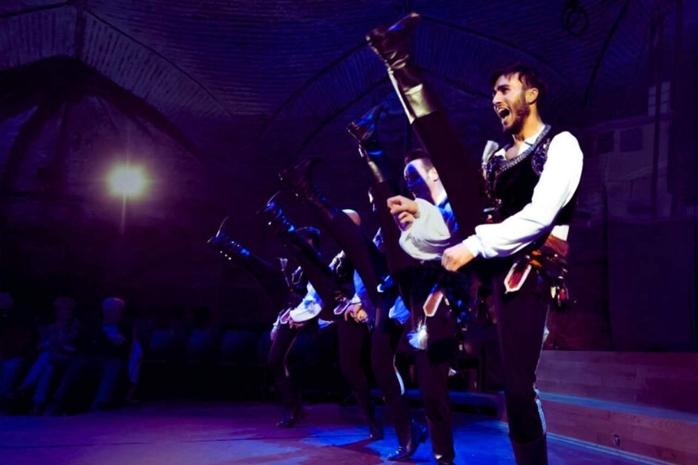 Turkish Dance Show at Hodjapasha Cultural Centre in Istanbul - Image 5 of 10