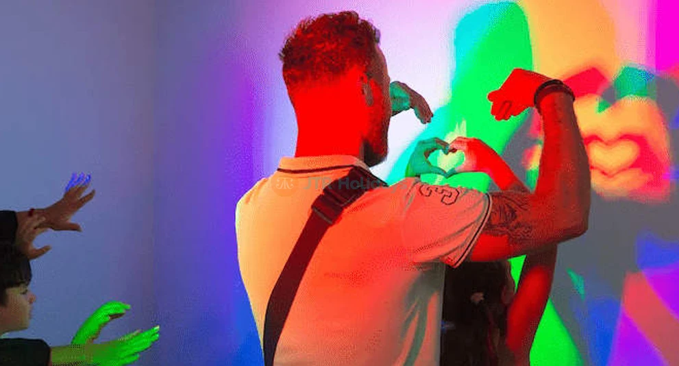 Museum of Illusions Admission | Explore Mind-Bending Fun in Istanbul - JTR Holidays - Image 1 of 5