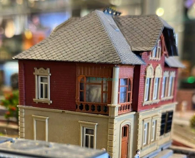 Balat Toy Museum Istanbul | Explore a Nostalgic World of Toys - JTR Holidays - Image 5 of 5