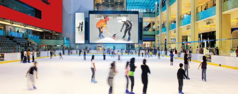 Dubai Ice Rink Ticket - Dubai Ice Rink التزلج على الجليد فى حلبة دبي مول is one of the key leisure attractions at The Dubai Mall, Book now Dubai Mall Ice Rink Tickets, Ice Skating. Dubai Ice Rink has become a social hotspot, appealing to the entire spectrum of the society, both to young and old alike. Dubai Ice Rink Ticket - Image 4 of 5
