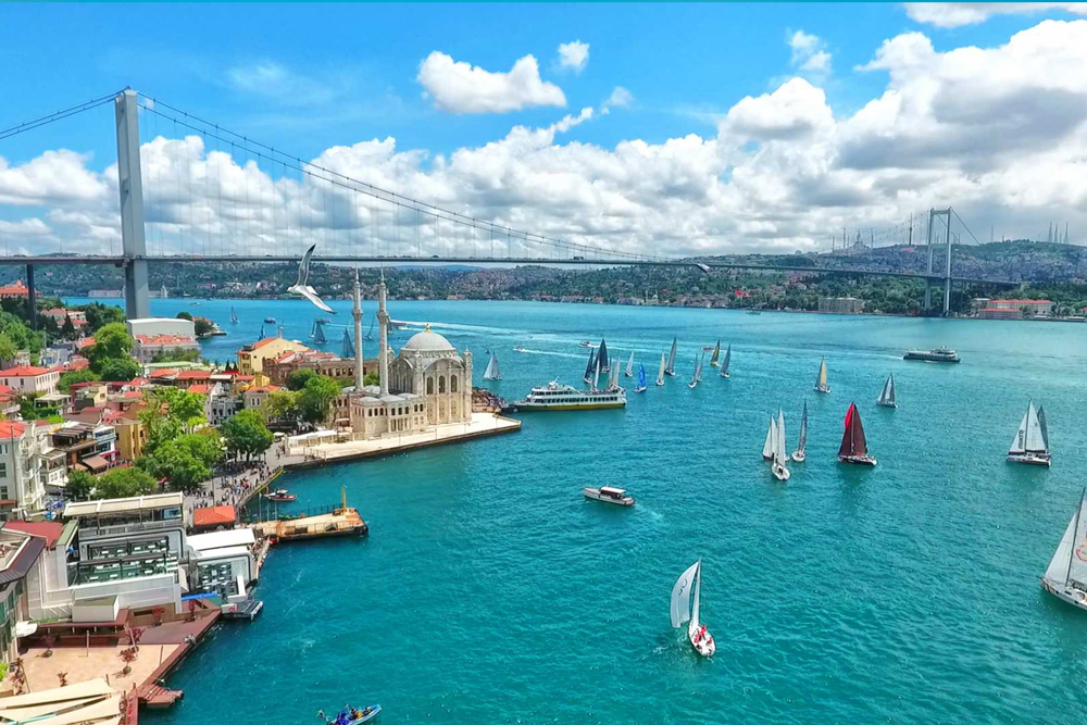 Bosphorus Sightseeing Cruise Istanbul - Experience the Bosphorus Sightseeing Cruise in Istanbul and enjoy breathtaking views of the city's iconic landmarks. Sail between Europe and Asia, passing palaces, bridges, and historic sites along the stunning Bosphorus Strait. Witness the magic of Istanbul from the water, whether by day or at sunset. Book your Bosphorus Sightseeing Cruise ticket today for an unforgettable journey! Bosphorus Sightseeing Cruise Istanbul - Image 3 of 5
