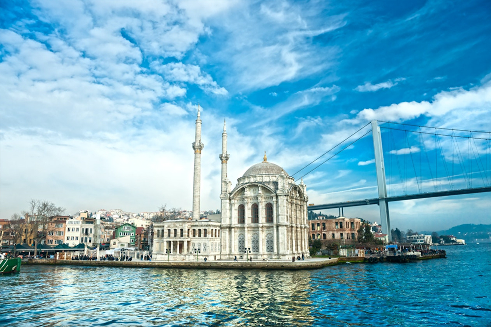 Bosphorus Sightseeing Cruise Istanbul - Experience the Bosphorus Sightseeing Cruise in Istanbul and enjoy breathtaking views of the city's iconic landmarks. Sail between Europe and Asia, passing palaces, bridges, and historic sites along the stunning Bosphorus Strait. Witness the magic of Istanbul from the water, whether by day or at sunset. Book your Bosphorus Sightseeing Cruise ticket today for an unforgettable journey! Bosphorus Sightseeing Cruise Istanbul - Image 4 of 5