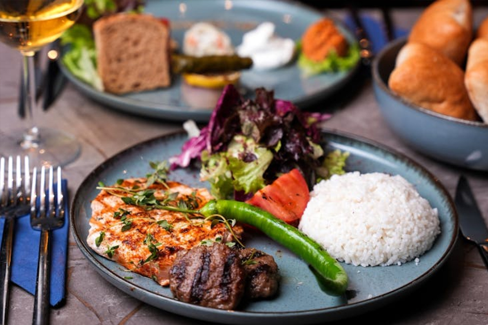 Bosphorus Dinner Cruise with Turkish Night Show Istanbul - Image 5 of 10