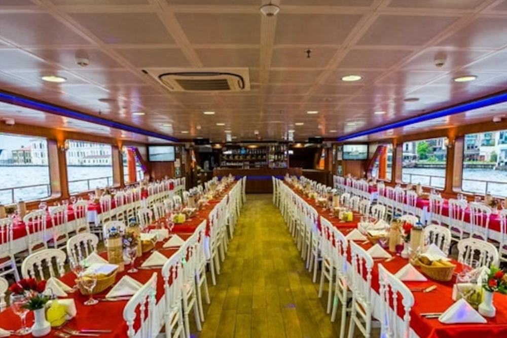 Bosphorus Dinner Cruise with Turkish Night Show Istanbul - Image 6 of 10