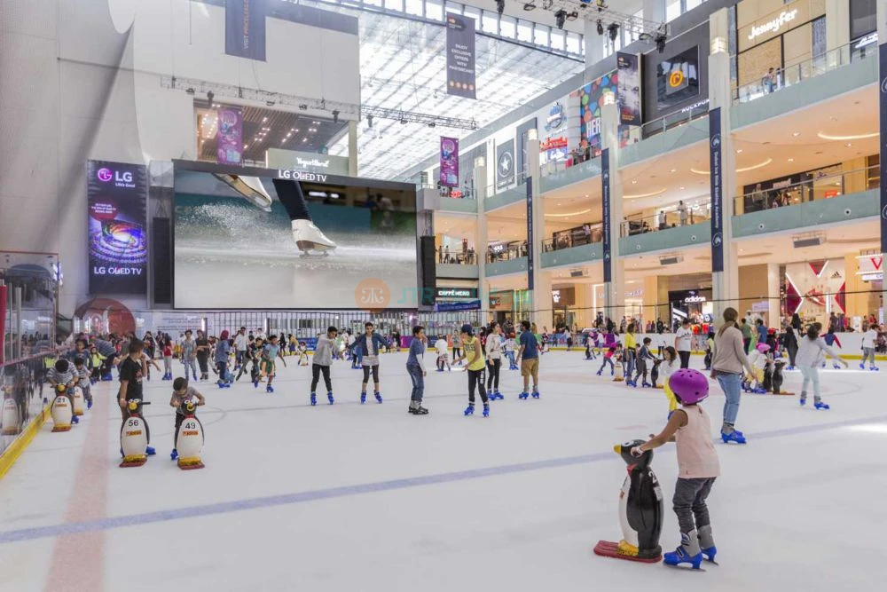 Dubai Ice Rink - Dubai Mall Ice Rink - Ice Skating - التزلج على الجليد فى حلبة دبي مول