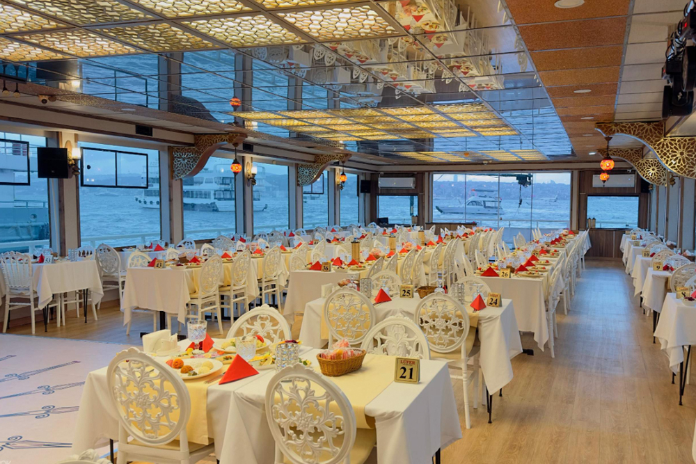 Mega Lufer 博斯普鲁斯晚宴游船及表演（含私人桌位） - 图片 5 的 5