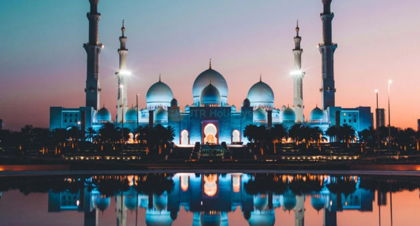 Abu Dhabi City Tour With Warner Bros - Visit Grand Mosque Abu Dhabi - JTR Holidays