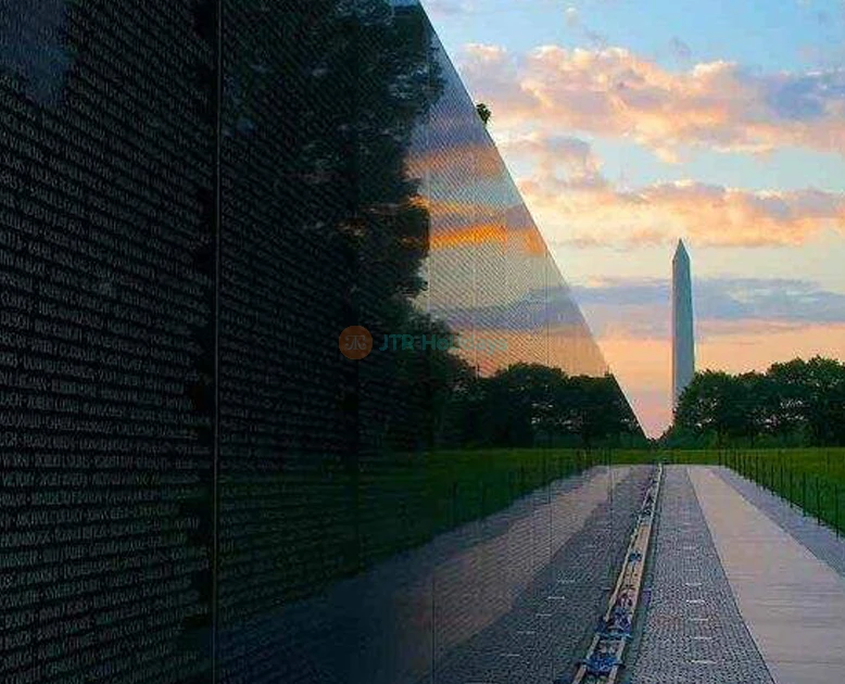 Washington, D.C. Hop-On Hop-Off Trolley Tour | Explore Top Landmarks - JTR Holidays - Image 2 of 5