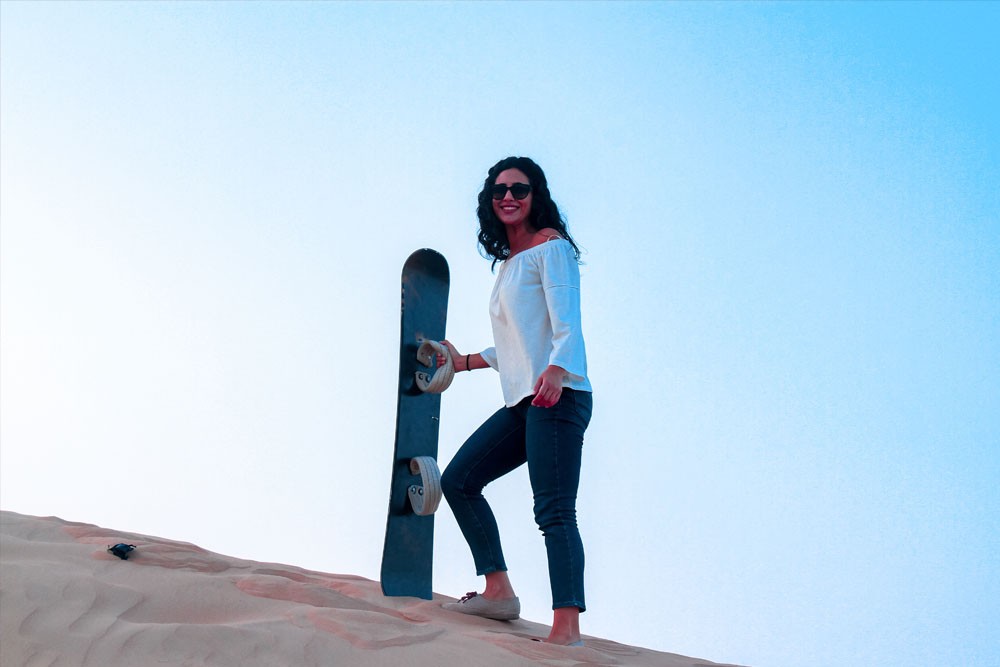 Desert Safari Abu Dhabi with BBQ Dinner - Image 7 of 10