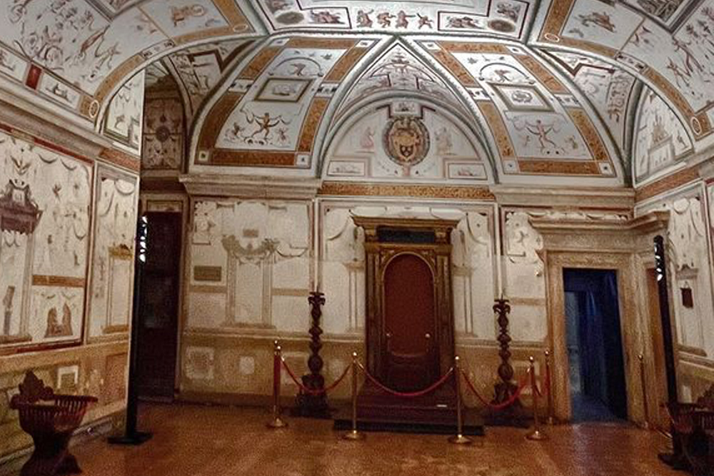 El Museo Nacional de Castel Sant'Angelo en Roma - Image 2 of 8