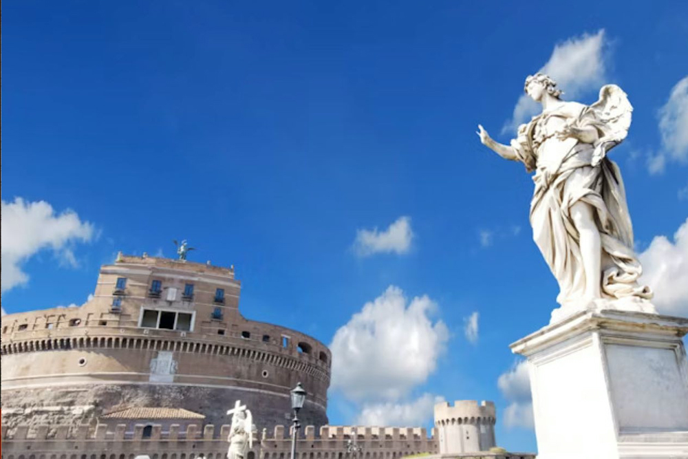 The National Museum of Castel Sant'Angelo in Rome - Book your National Museum of Castel Sant'Angelo ticket and explore a historic fortress in Rome. Discover Renaissance art, ancient weapons, and secret passages. Enjoy stunning views of the Tiber River from the terrace. Plan your visit today for a journey through Rome's rich history. The National Museum of Castel Sant'Angelo in Rome - Image 5 of 5